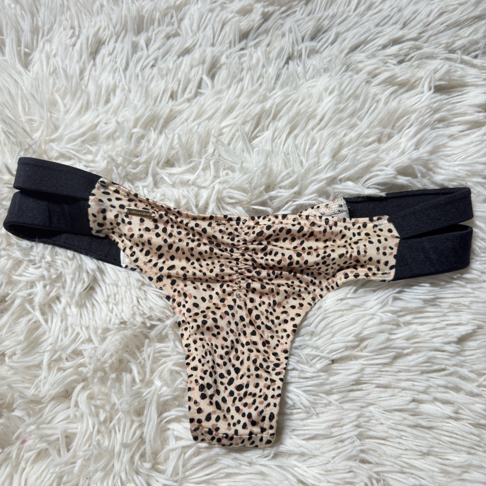 VS Leopard Print Bikini Bottoms! XS! NWOT